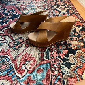 Dolce Vita camel leather wedge size 8.5